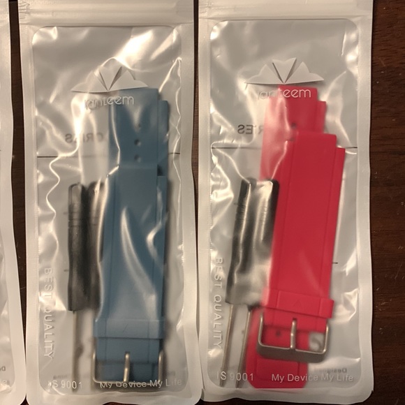 Garmin Vivoactive Smart Watch - Picture 8 of 8